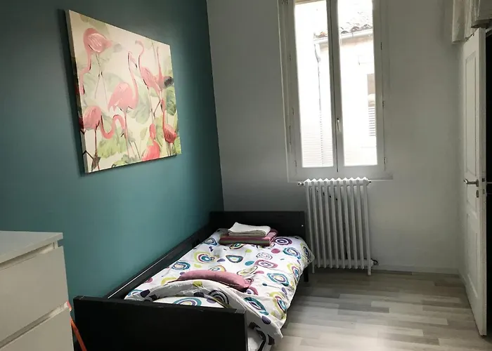 ベッド・アンド・ブレックファスト Independante Avec Sdb-terrasse Privative. Centre ニーム