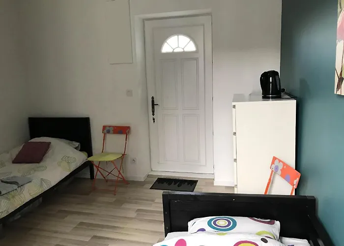 Independante Avec Sdb-terrasse Privative. Centre